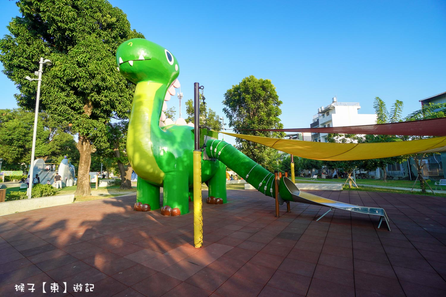 延伸閱讀：[屏東] 勝利公園超萌動物造型溜滑梯 勝利星村創意生活園區旁免費景點 一起來公園放電