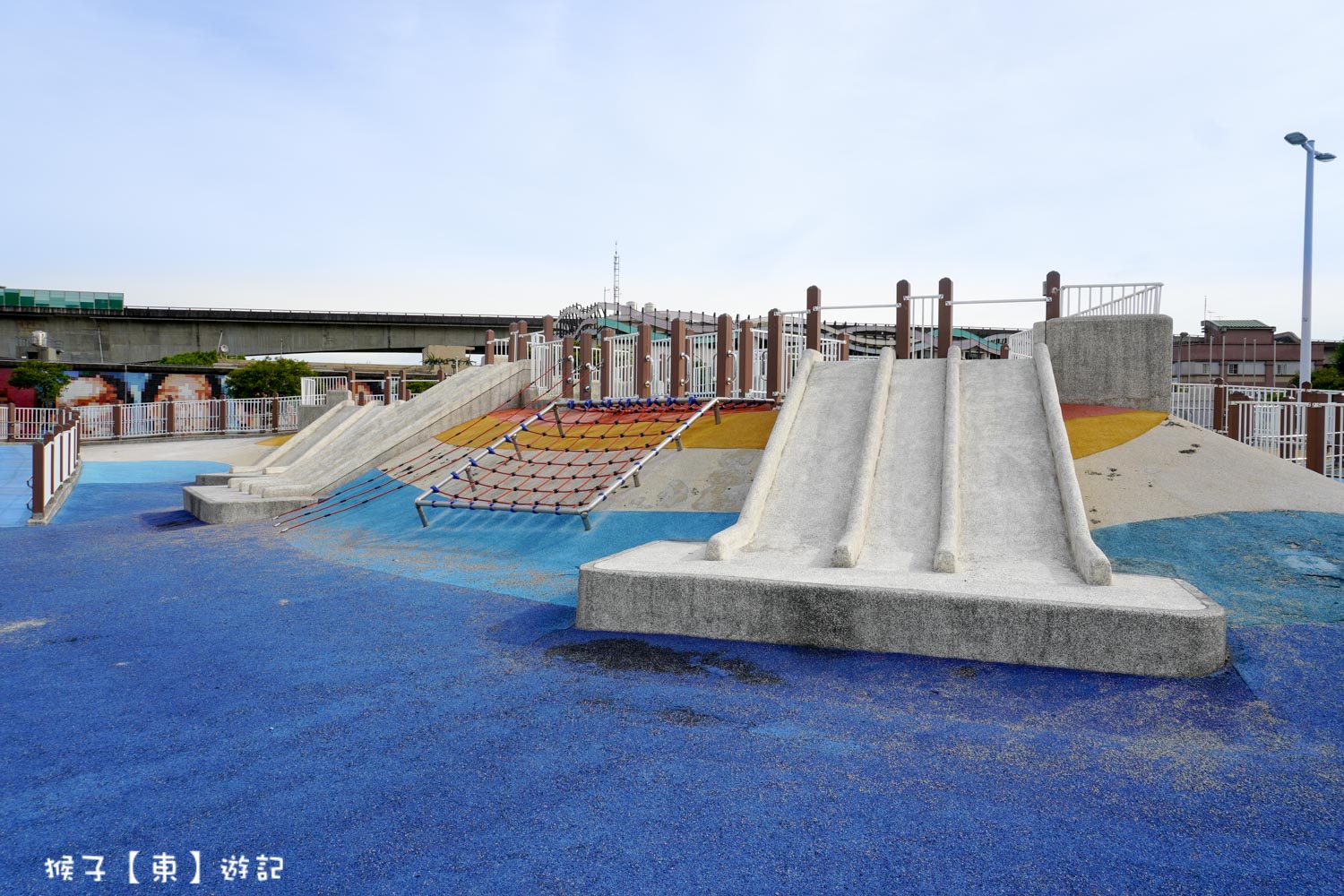 延伸閱讀：[台北] 大佳河濱公園海洋遊戲場 免費玩水放電小孩景點 沙坑 溜滑梯 滑索超多設施