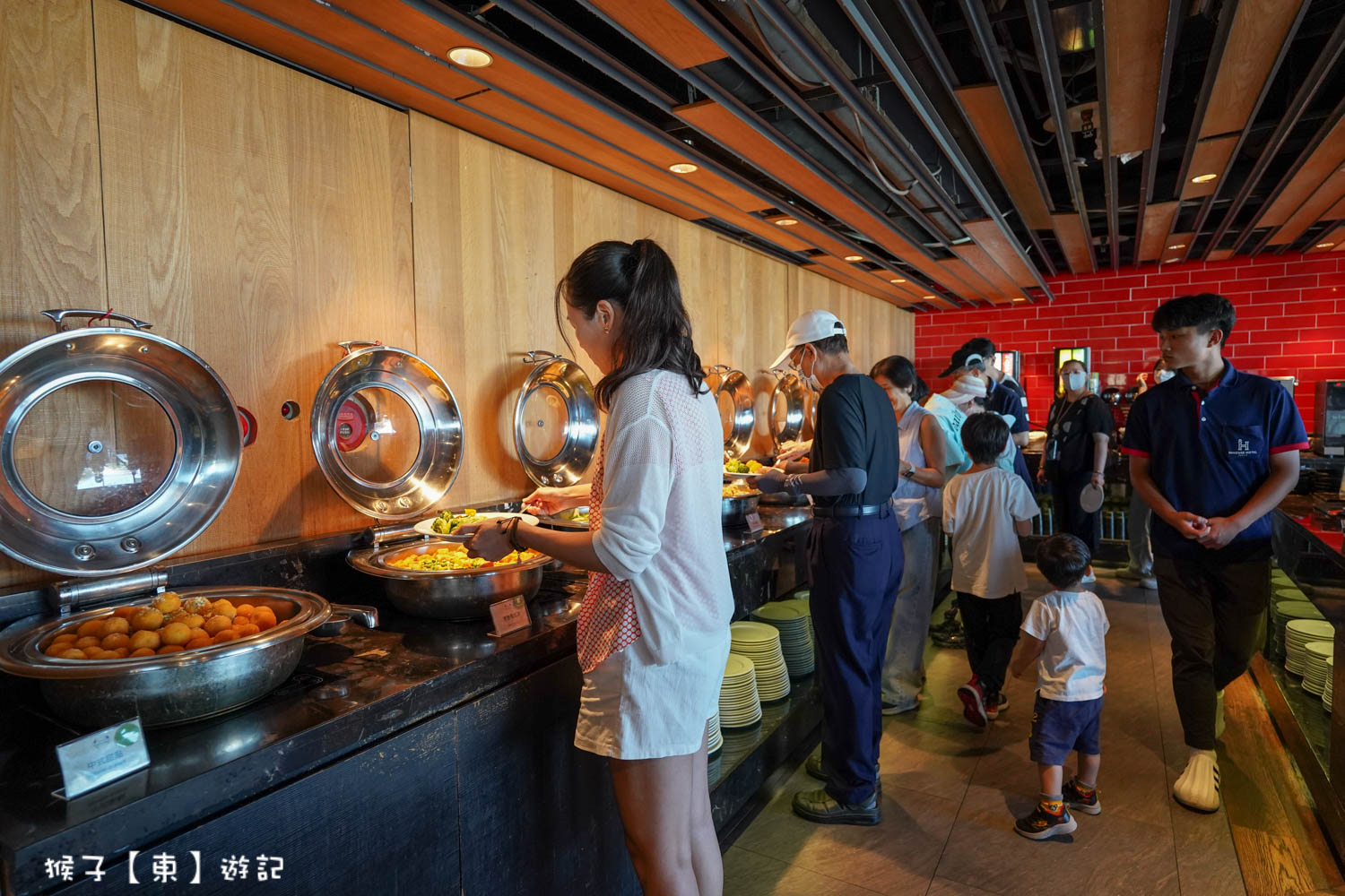 延伸閱讀：[新北] 薆悅酒店野柳渡假館 漁人廚房 自助式晚餐90分鐘吃到飽大啖海鮮 cp值高 避風塘炒蟹 德國豬腳超好吃