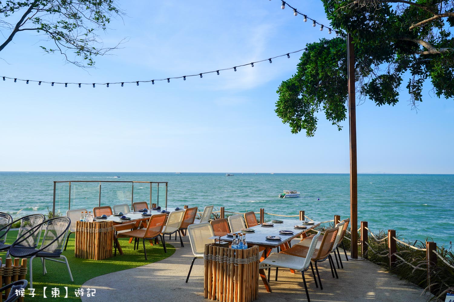 延伸閱讀：[泰國] 芭達雅 The Oxygen Beachfront Oasis 海景第一排網美景觀餐廳 超夢幻 超好拍 看海看夕陽好悠閒