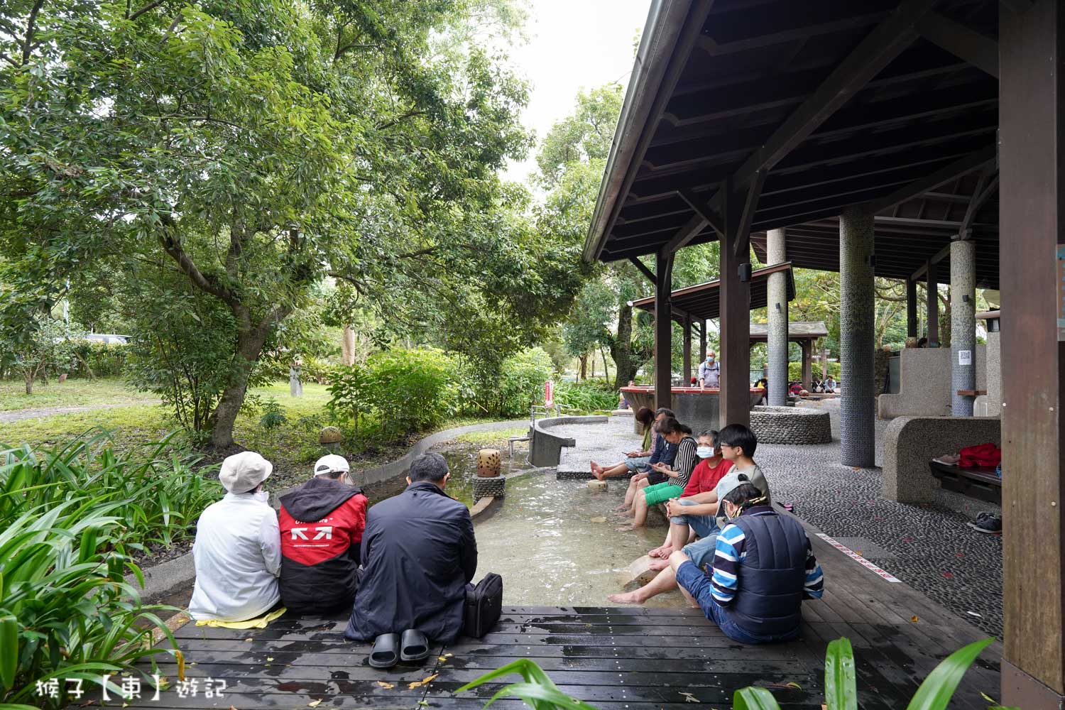 森林裡泡免費溫泉足湯 24小時森林風呂裸湯 2人只要300元 2026冬天泡溫泉景點 @猴子【東】遊記 @猴子【東】遊記