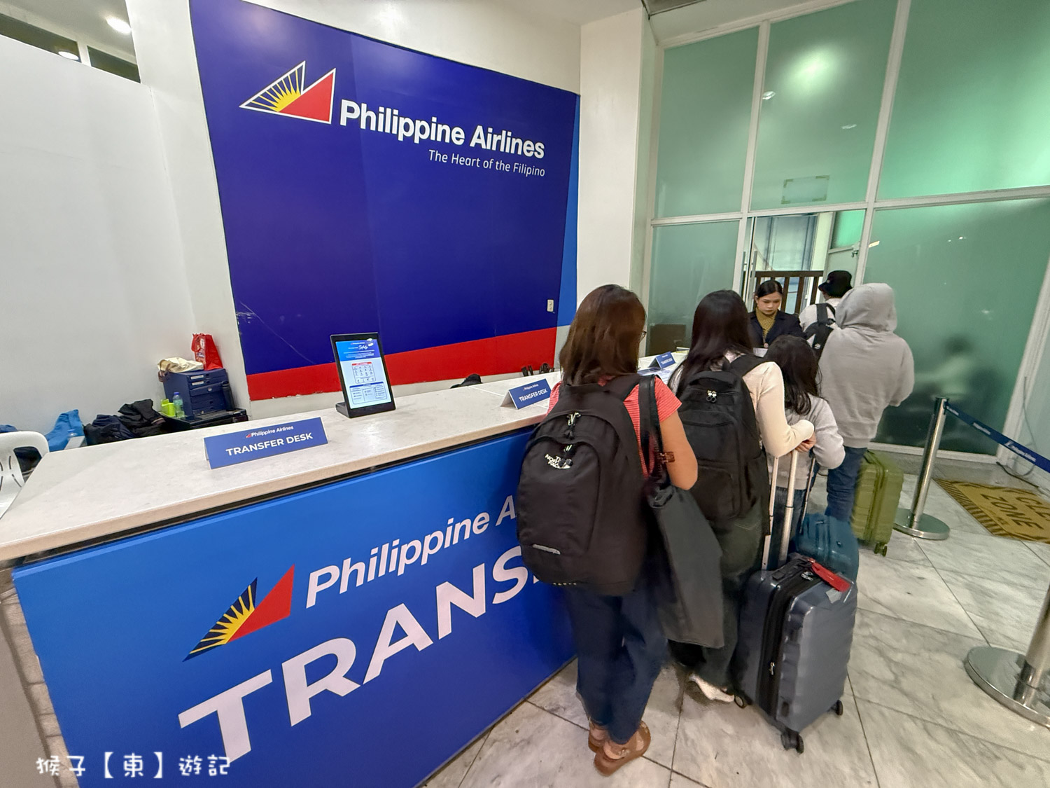 菲律賓航空 馬尼拉轉機往返薄荷島邦勞國際機場 轉機流程攻略 免費接駥車好便利 @猴子【東】遊記 @猴子【東】遊記