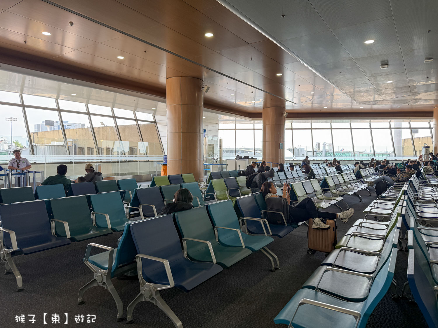 菲律賓航空 馬尼拉轉機往返薄荷島邦勞國際機場 轉機流程攻略 免費接駥車好便利 @猴子【東】遊記 @猴子【東】遊記