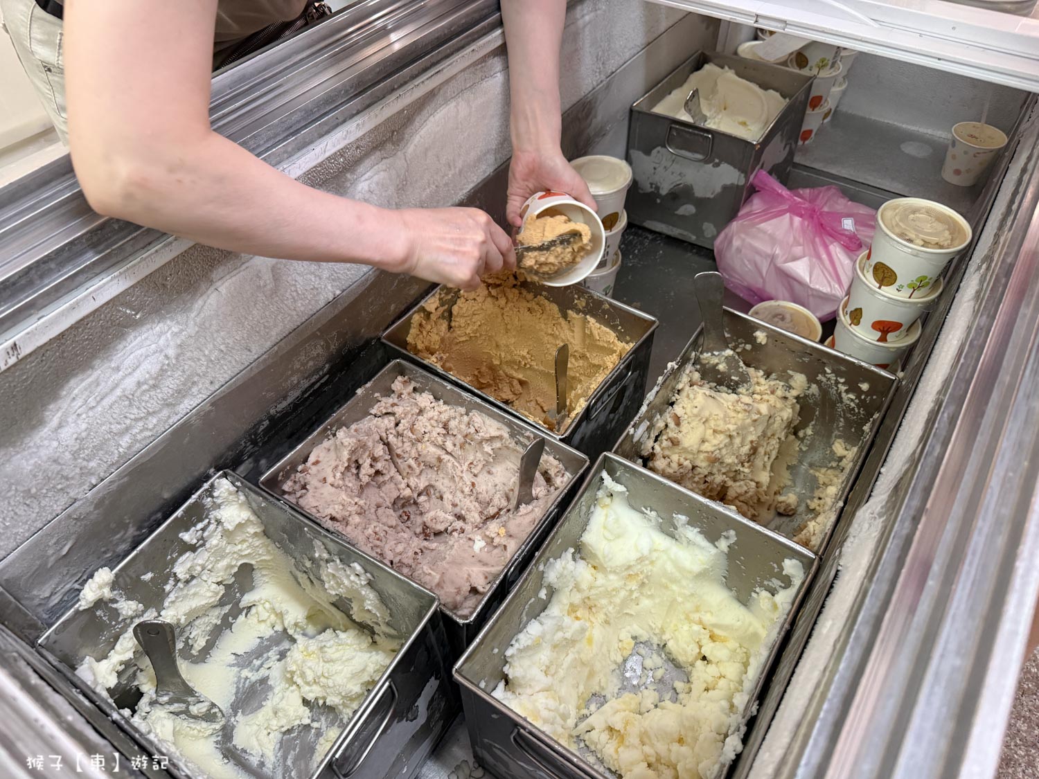 網站近期文章：[宜蘭] 黑秀冰店 古早味綿綿冰老店 只賣5種口味 超濃郁花生冰 鳳梨冰必點 好消暑
