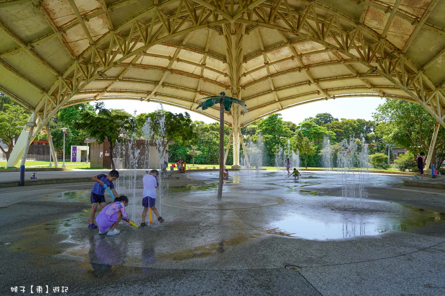 伯公岡公園清涼消暑的噴水設施